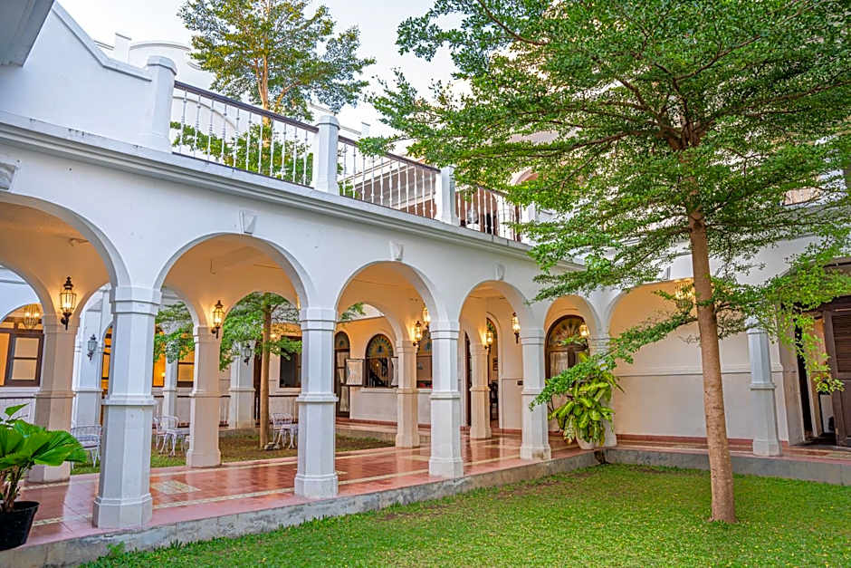 Pitaloka Hotel Sanur By DeWizZ Management