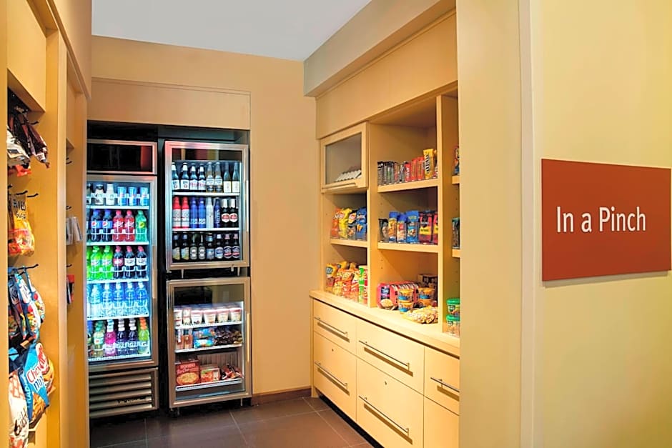 TownePlace Suites by Marriott Orlando at FLAMINGO CROSSINGS Town