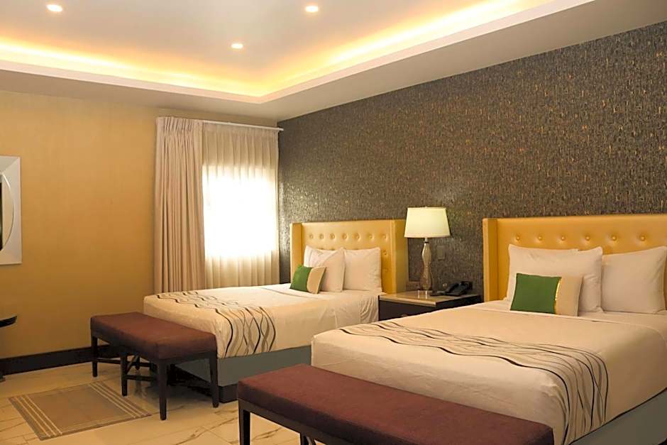 Hotel Grand One Plaza