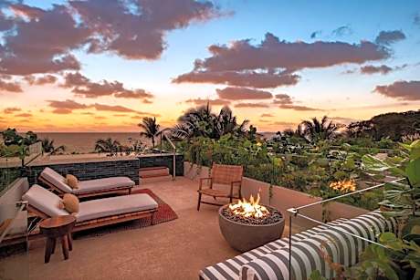 King Suite with Ocean View and Roof Top Terrace