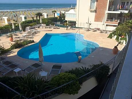 Double Room with Partial Sea View