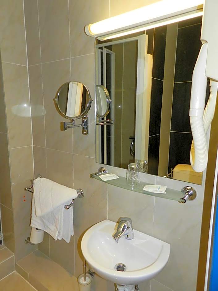 Antares hostel