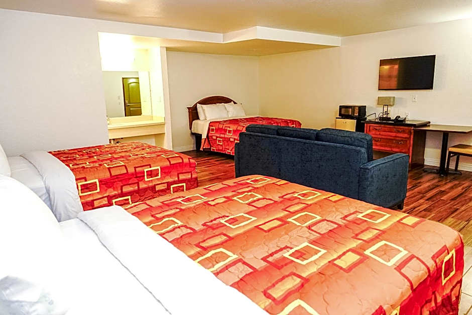 Tropic Lodge