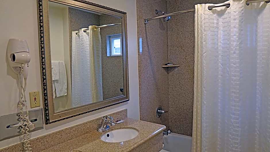 Photo 1 of 4 of Junior Suite