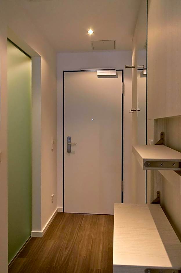 Super 8 by Wyndham Munich City North