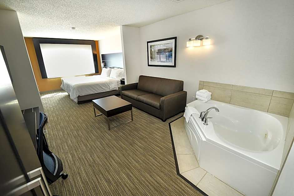 Holiday Inn Express Hotel & Suites Grand Forks By IHG