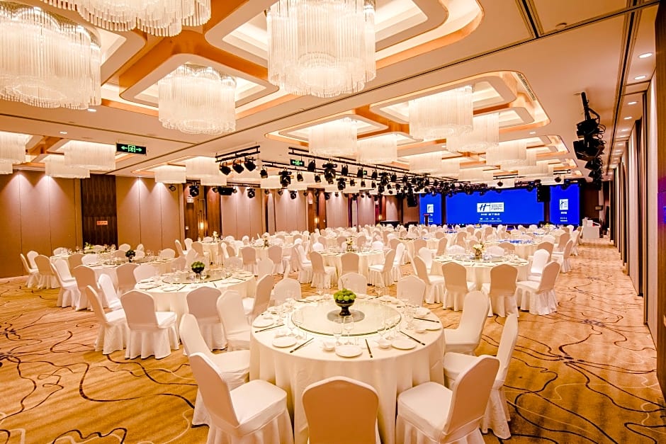 Holiday Inn Express Yinchuan Downtown By IHG