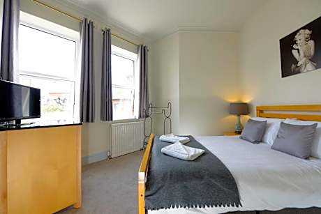 Double Room with Shared Bathroom