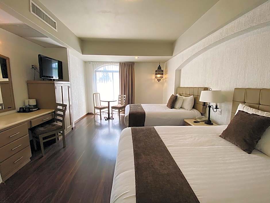 Zdjęcie 1 z 6 — Superior 2 Double Beds