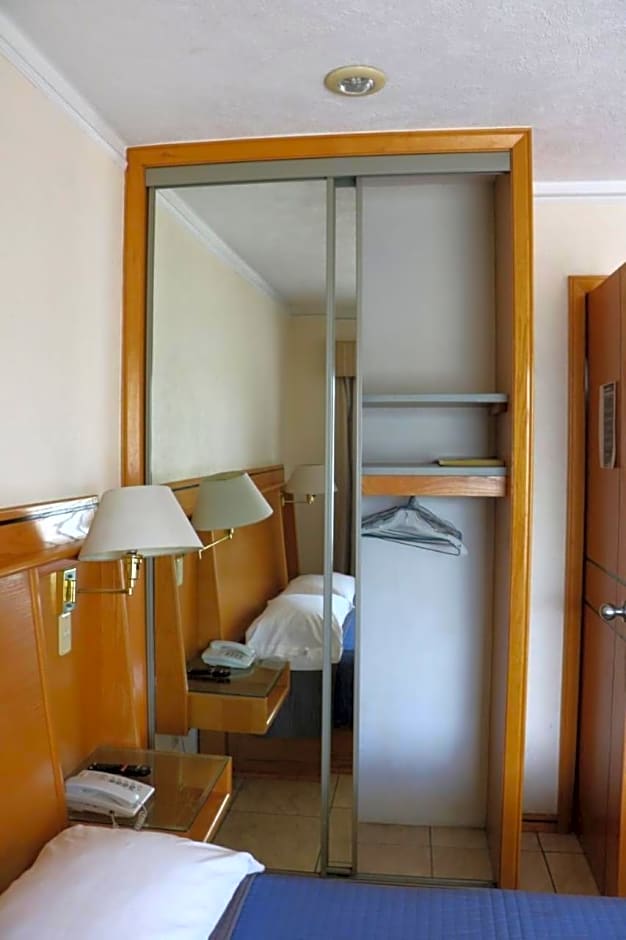 Cypres Hotel & Suites