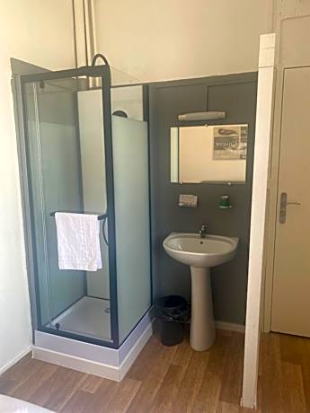 Double Room with Shared Toilet