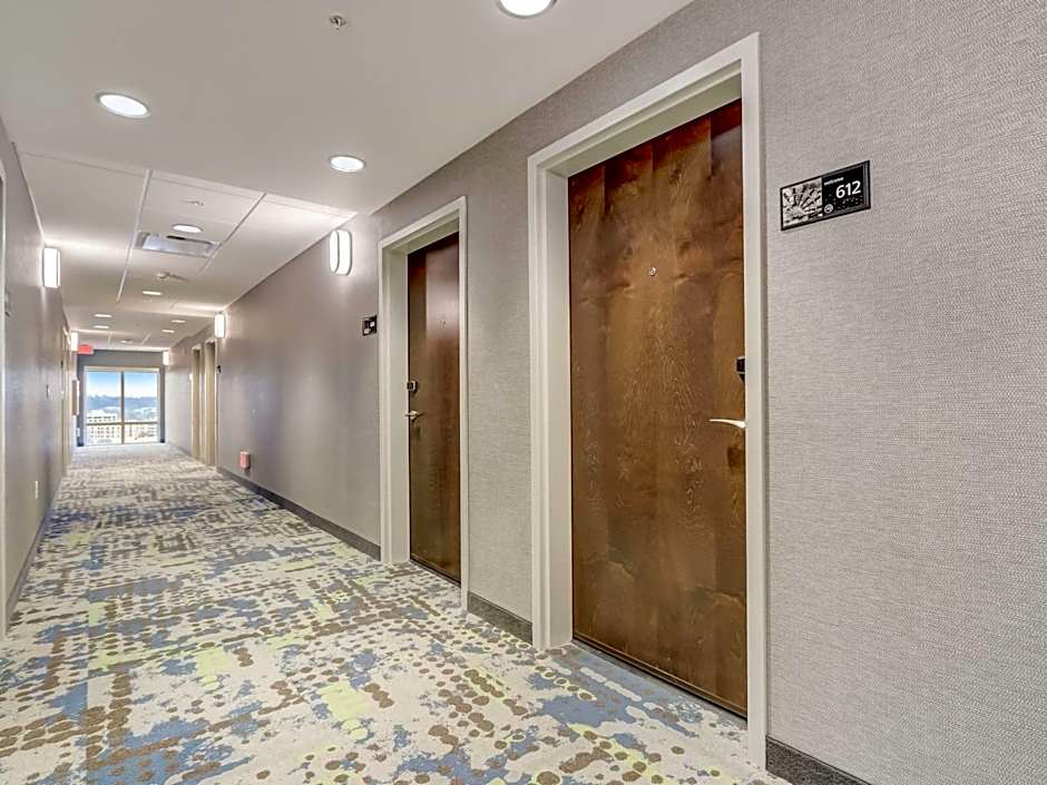 Hampton Inn & Suites Cincinnati Midtown Rookwood