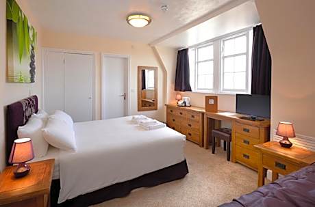 Three-Bedroom Family Room