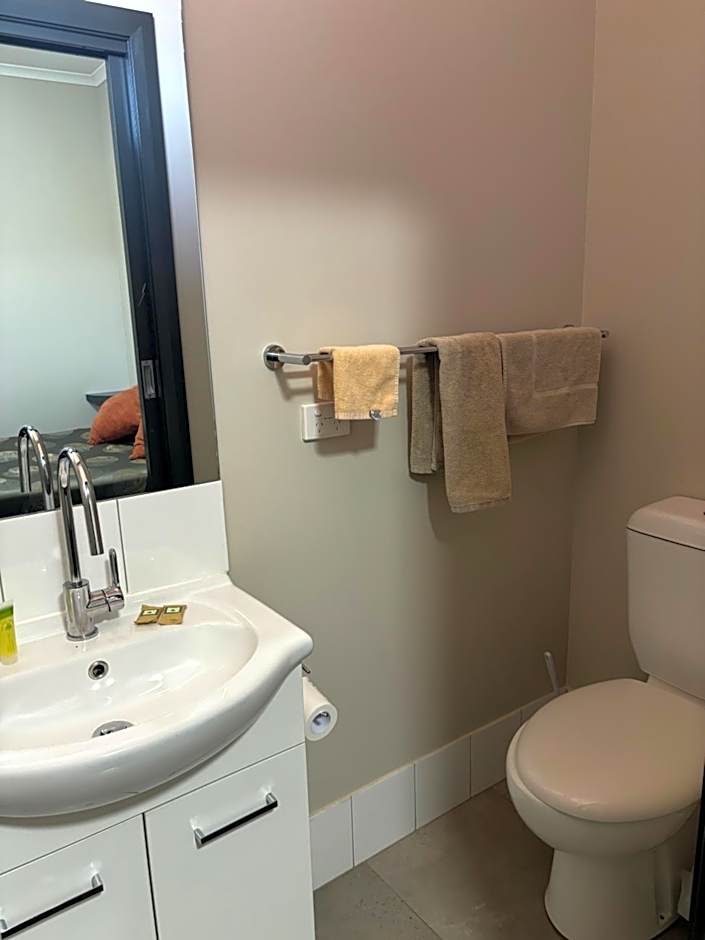 Broken Hill Tourist Lodge