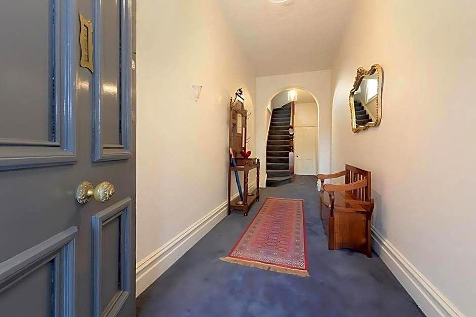 The Lollyshop Apartment in Battery Point