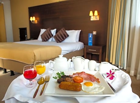 White Sands Hotel