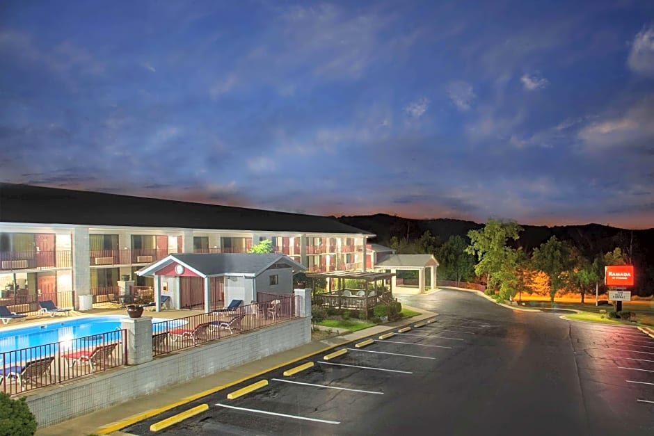 Ramada By Wyndham Branson