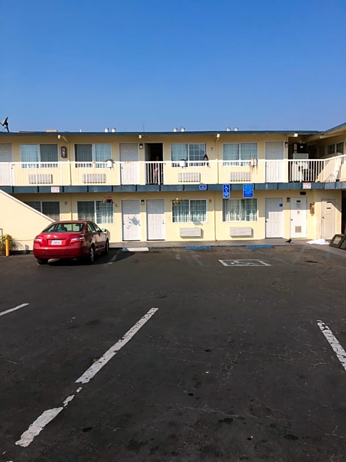 Economy Inn Seaside