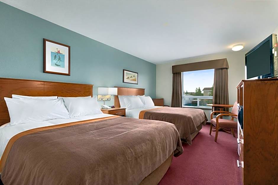 Super 8 by Wyndham Yellowknife