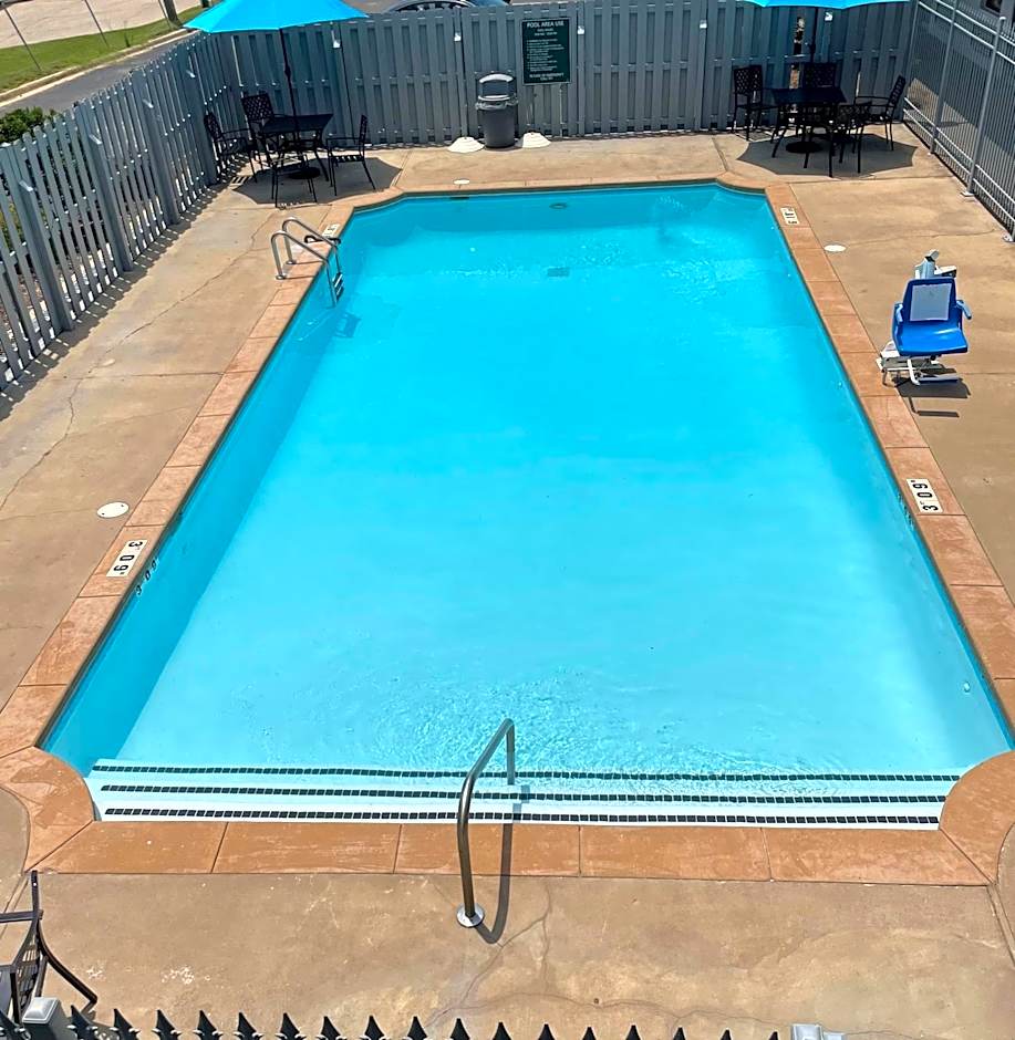 Quality Inn & Suites Tuscaloosa near University