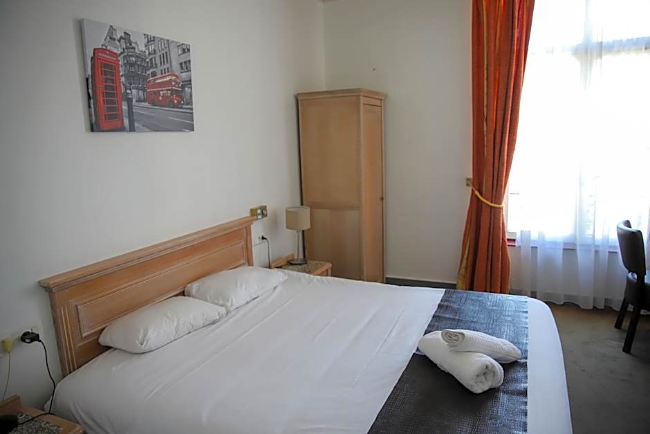 Brit Hotel Aux Sacres Reims Centre