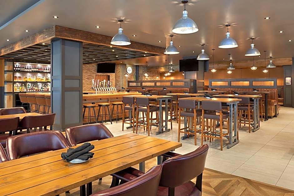 Four Points by Sheraton Windsor Downtown