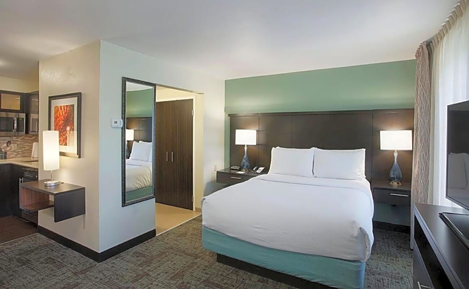 Staybridge Suites Fayetteville