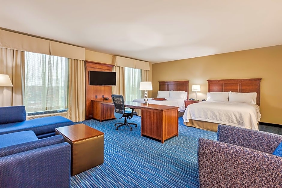 Hampton Inn & Suites Owensboro Downtown Waterfront