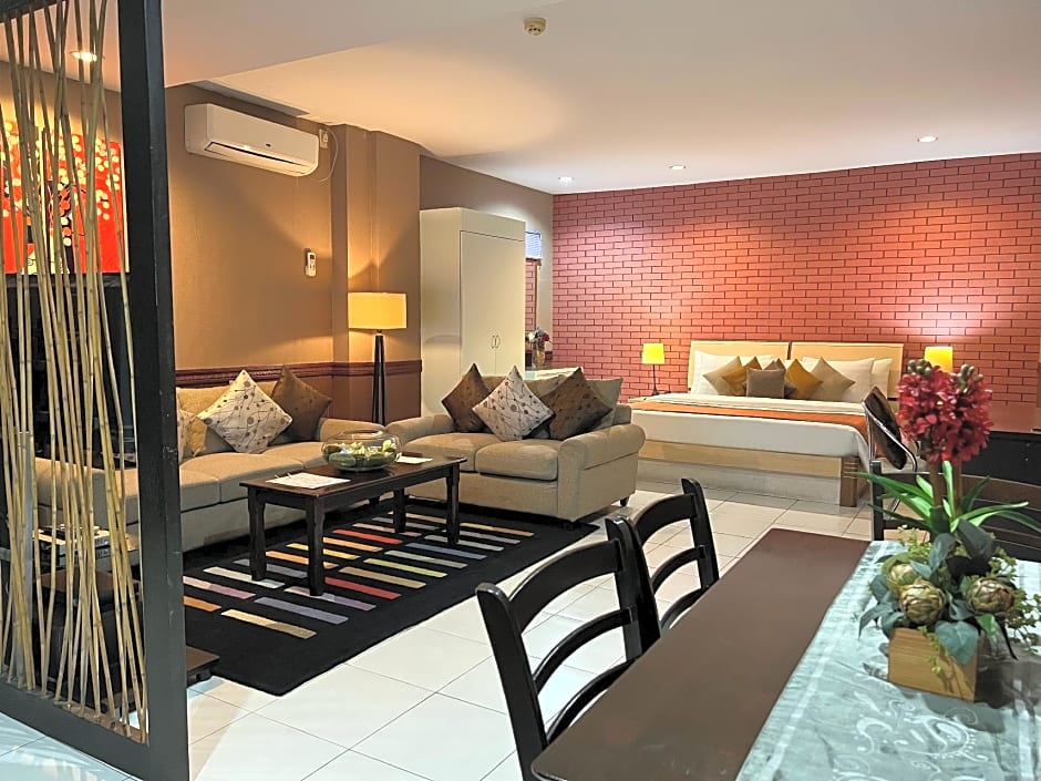 Photo 1 of 16 of Suite