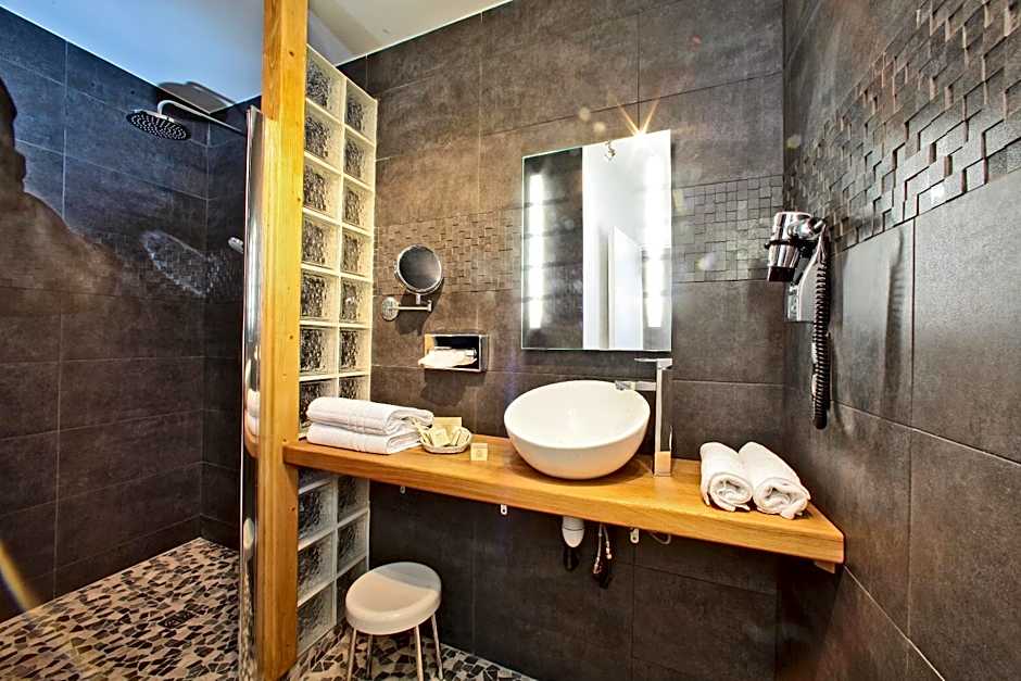 Logis Hôtel Auberge de la truffe
