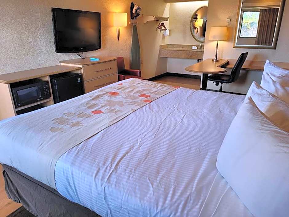 Red Oak Inn Southfield