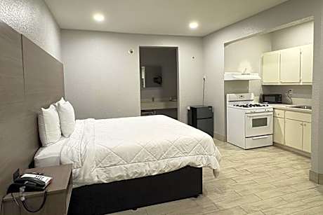 King Bed Studio Non-Smoking