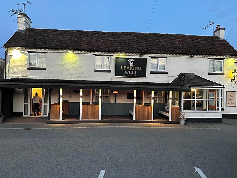 Leaking Well, Dunhampton