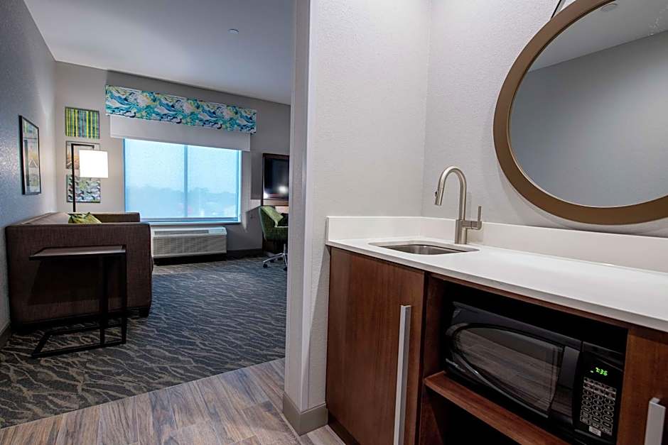 Hampton Inn By Hilton & Suites Duncanville Dallas, TX