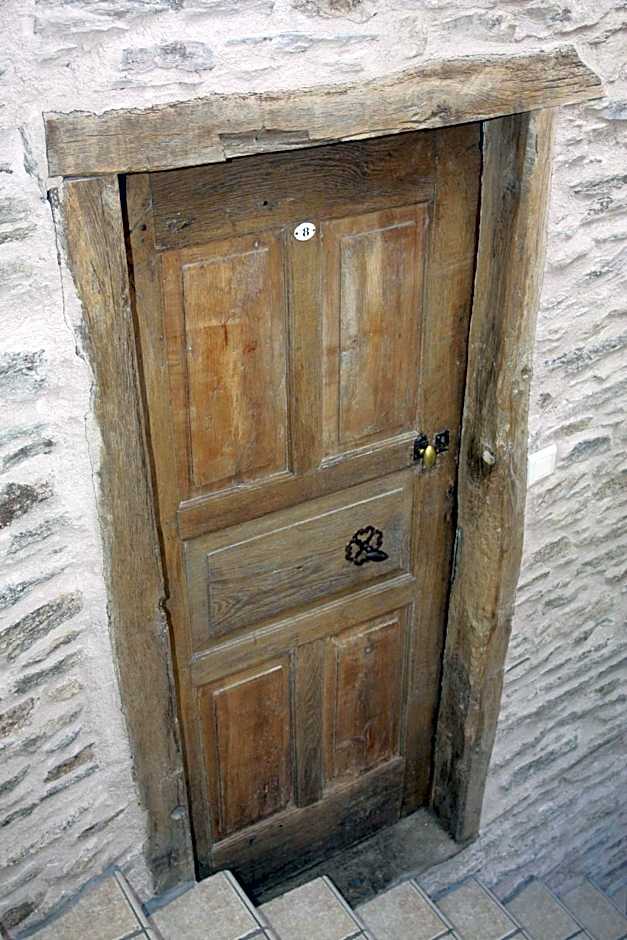 Hôtel Les Tilleuls de Pareloup à Salles-Curan