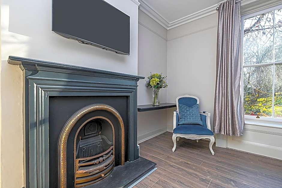 Pages Hotel and Guesthouse