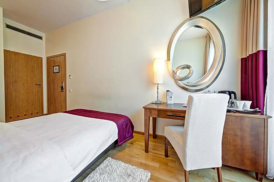 Don Prestige Residence