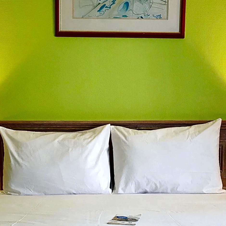 Brit Hotel Aux Sacres Reims Centre