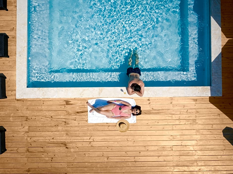 Emotions by Hodelpa Puerto Plata