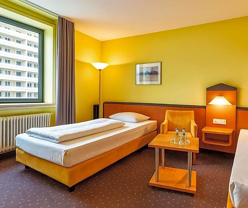 Plaza Hotel & Living Frankfurt