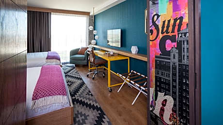 Queen Room with Two Queen Beds - Hearing Accessible/Non-Smoking