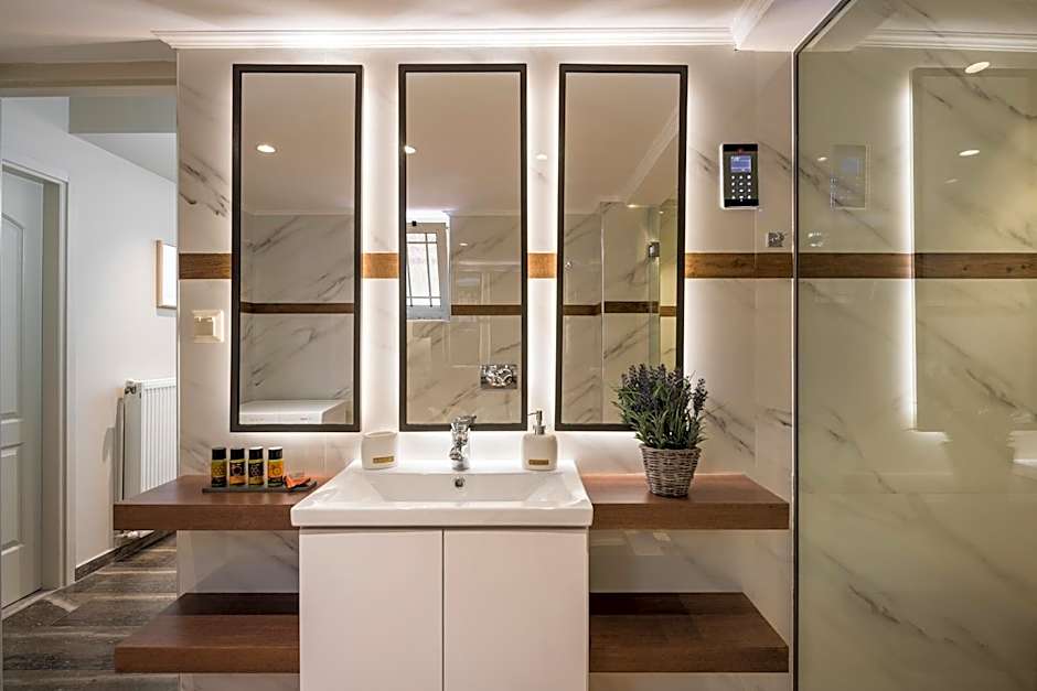 Sun Ray Luxury Apartments