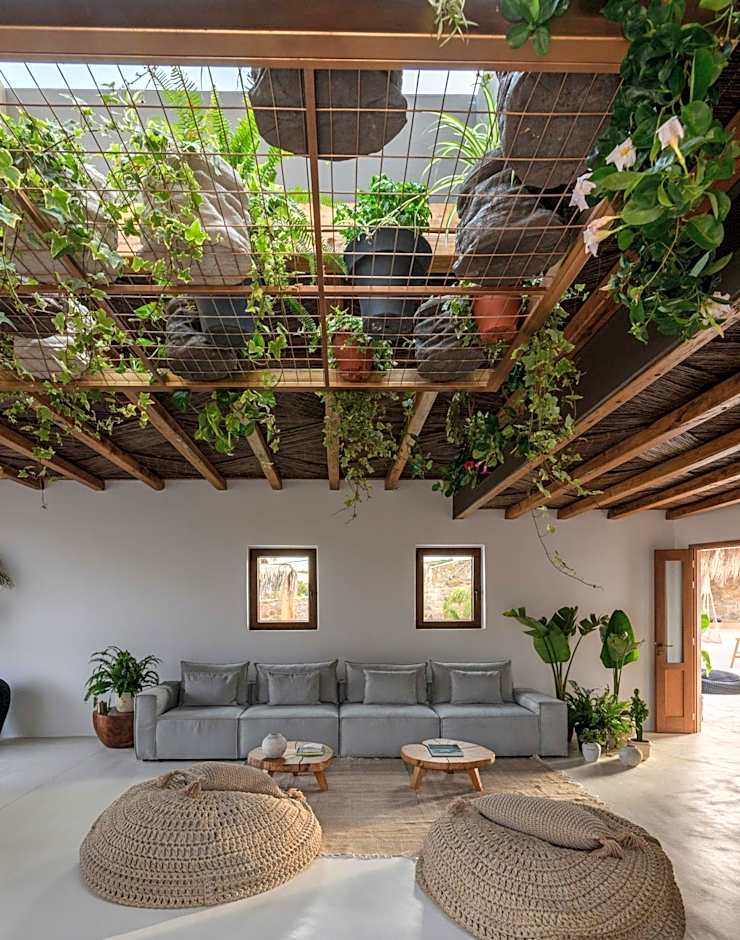 Charisma Hotel and Wellness Club