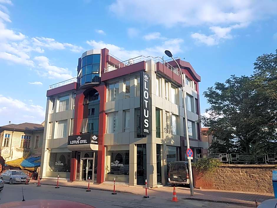 LOTUS OTEL