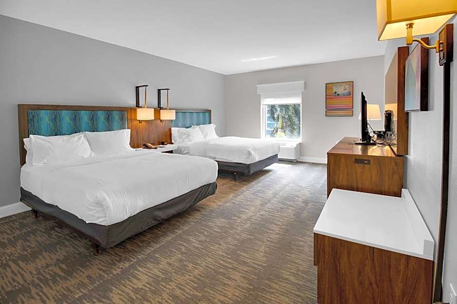 Hampton Inn By Hilton & Suites Sarasota/Bradenton-Airport