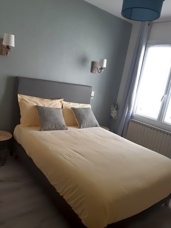 Double Room with Private Bathroom