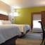 Holiday Inn Express & Suites Batesville By IHG