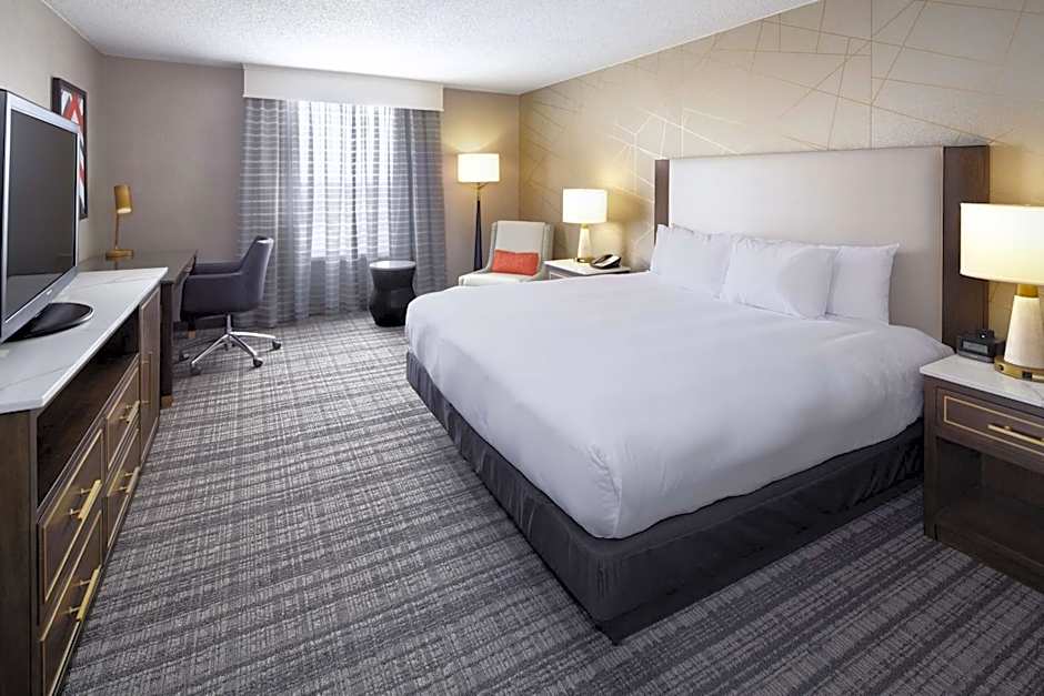 DoubleTree By Hilton Hotel Dallas Near The Galleria