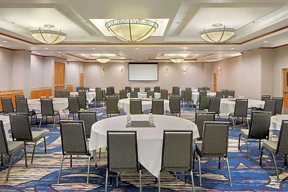 DoubleTree by Hilton Richmond Airport, VA