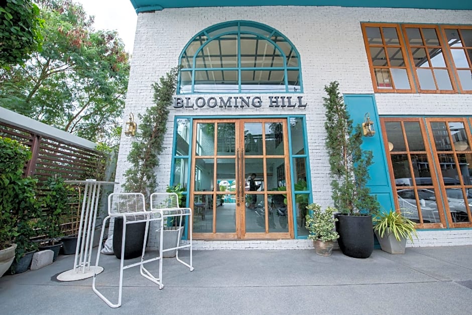 Blooming Hill Boutique Suites